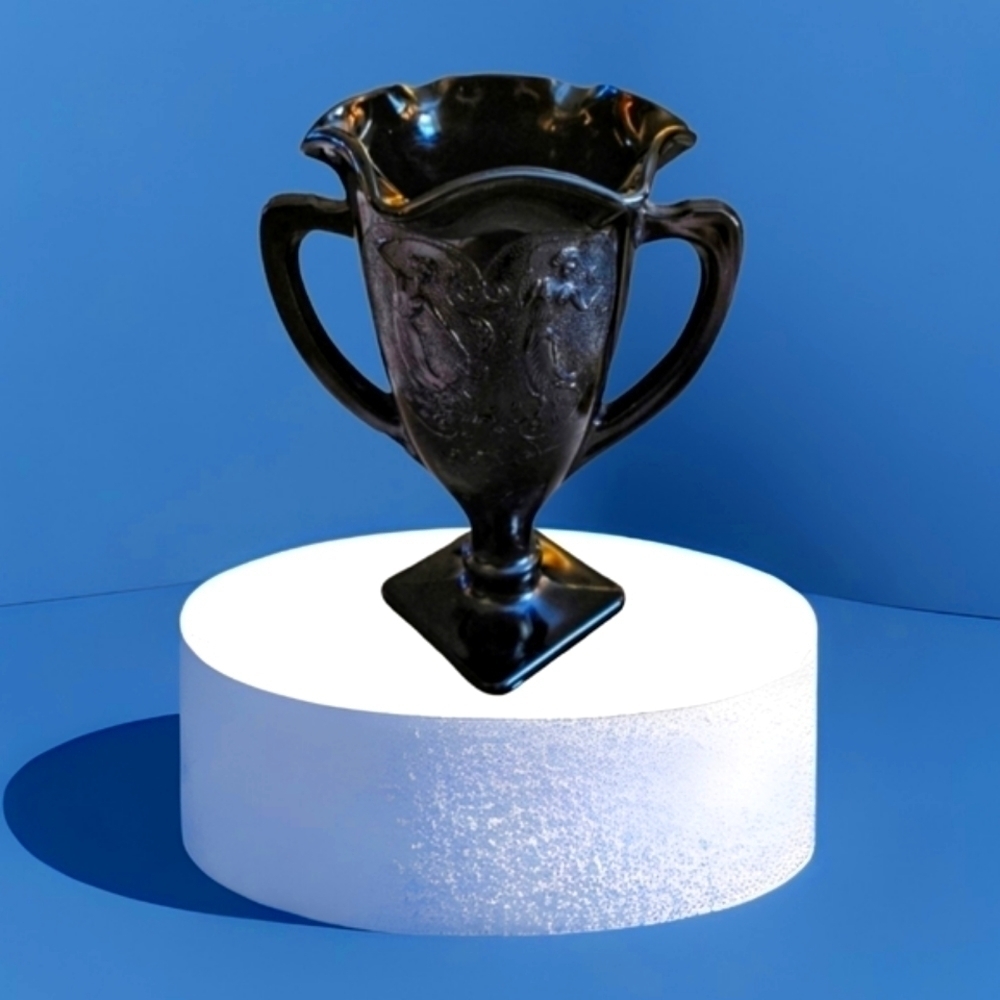 VTG 1937 LE Smith Black Glass Amethyst Trophy Castlecore Vase